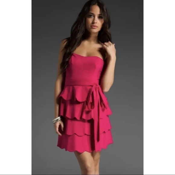 Cynthia Steffe Sz 8 Pink Tiered Scalloped Layered m Ponte Knit Strapless Dress - Picture 1 of 12